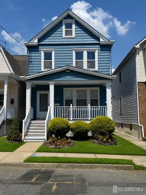 619 Lee St, Perth Amboy, NJ 08861