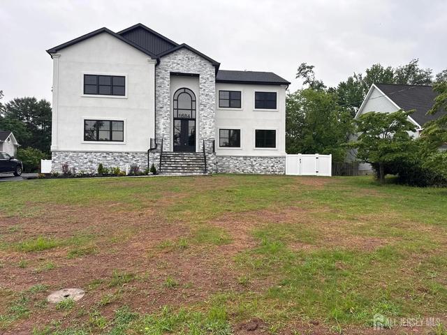 1684 Frank St, Edison, NJ 08820
