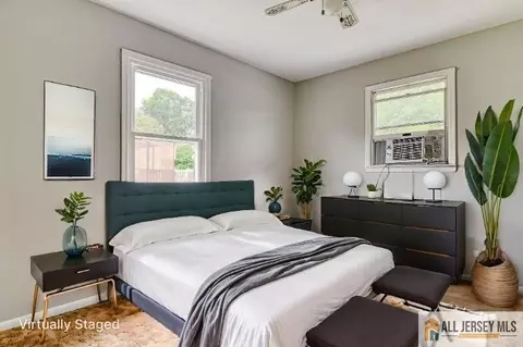Bedroom - 31 Lehigh Ave, Edison, NJ 08837 photo 6 of 14