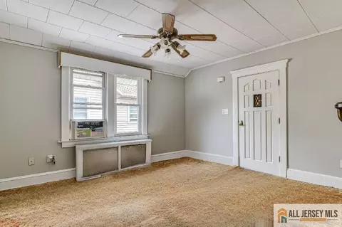 Living - 31 Lehigh Ave, Edison, NJ 08837 photo 1 of 4