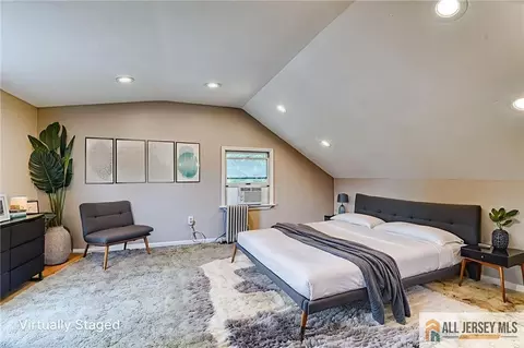 Bedroom - 31 Lehigh Ave, Edison, NJ 08837 photo 12 of 14