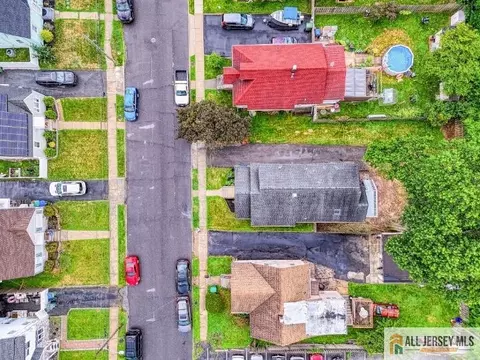 View/Area - 31 Lehigh Ave, Edison, NJ 08837 photo 2 of 3