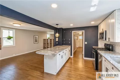 4 Woodrow St, Middlesex, NJ 08846 photo 13