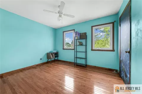 29 Wintergreen Ave, Edison, NJ 08820 photo 16