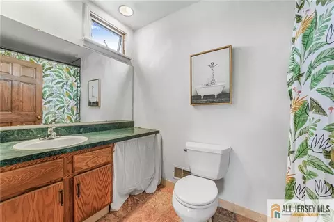29 Wintergreen Ave, Edison, NJ 08820 photo 17