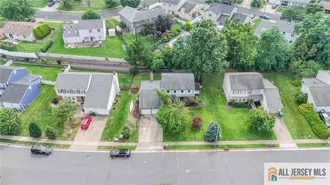 29 Wintergreen Ave, Edison, NJ 08820 photo 1
