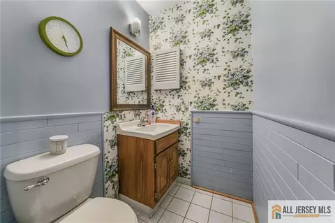 29 Wintergreen Ave, Edison, NJ 08820 photo 15