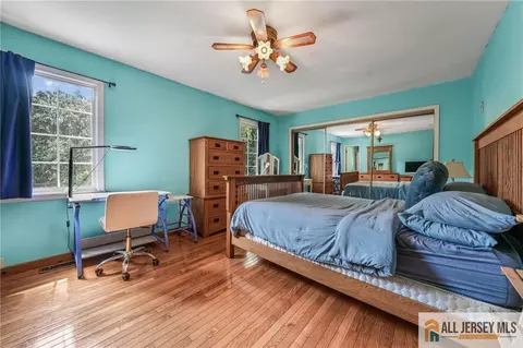 29 Wintergreen Ave, Edison, NJ 08820 photo 19