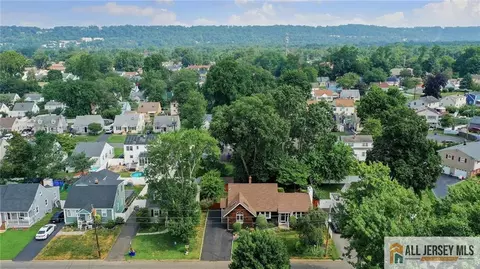 View/Area - 541 Cook Ave, Middlesex, NJ 08846 photo 4 of 11