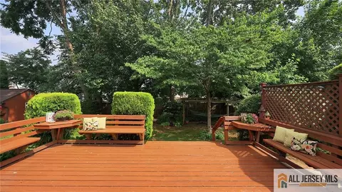Exterior - 541 Cook Ave, Middlesex, NJ 08846 photo 13 of 15