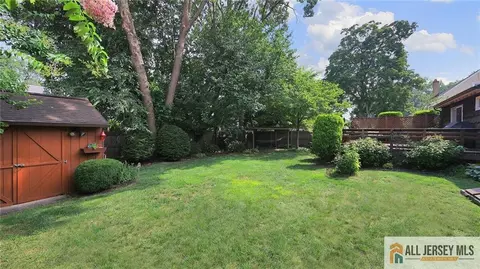 Exterior - 541 Cook Ave, Middlesex, NJ 08846 photo 11 of 15