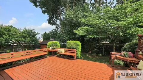 Exterior - 541 Cook Ave, Middlesex, NJ 08846 photo 14 of 15