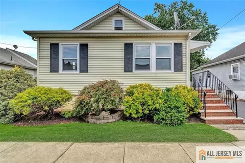 227 Old Rd, Sewaren, NJ 07077 photo 2