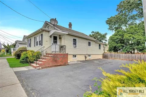 227 Old Rd, Sewaren, NJ 07077 photo 3