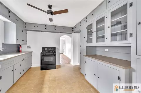 227 Old Rd, Sewaren, NJ 07077 photo 11