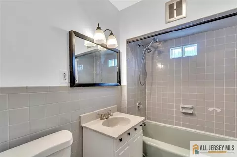 227 Old Rd, Sewaren, NJ 07077 photo 15