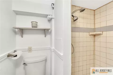 227 Old Rd, Sewaren, NJ 07077 photo 22