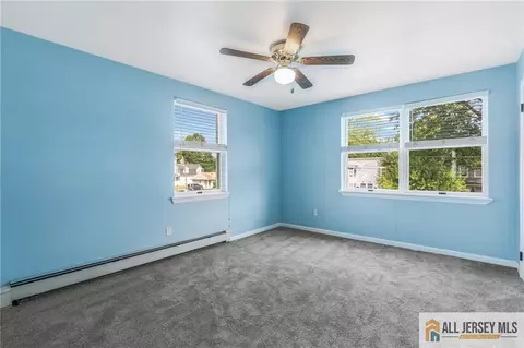 114 Runyon Ave, Middlesex, NJ 08846 photo 18