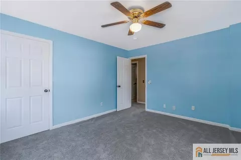 114 Runyon Ave, Middlesex, NJ 08846 photo 19