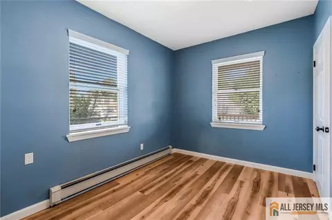 114 Runyon Ave, Middlesex, NJ 08846 photo 9