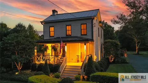 1007 Ridge Rd, South Brunswick, NJ 08852