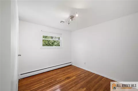 21 Eardley Rd, Edison, NJ 08817 photo 17