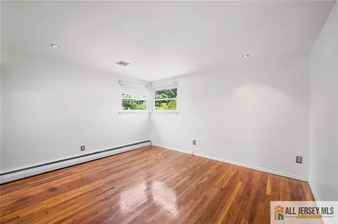 21 Eardley Rd, Edison, NJ 08817 photo 13