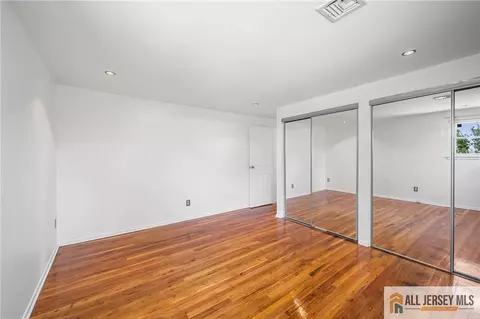21 Eardley Rd, Edison, NJ 08817 photo 14