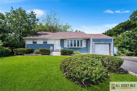21 Eardley Rd, Edison, NJ 08817 photo 4