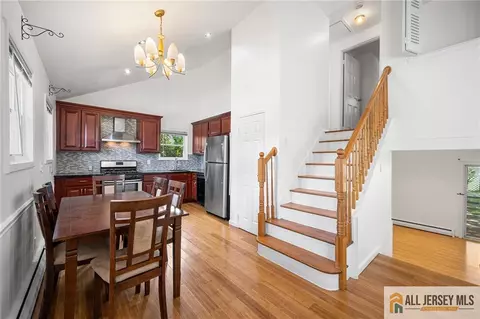 21 Eardley Rd, Edison, NJ 08817 photo 9