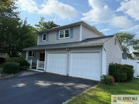 18 Christopher Ave, South Brunswick, NJ 08824