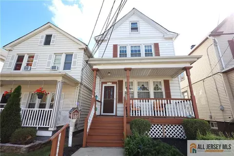 559 Compton Ave, Perth Amboy, NJ 08861
