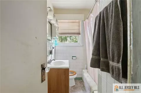 Other - 24 Maple Rd, Iselin, NJ 08830 photo 6 of 10