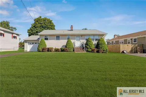 114 Hamilton Blvd, Piscataway, NJ 08854
