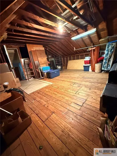 Entry Way - 5 Meyer Rd, Edison, NJ 08817 photo 5 of 6