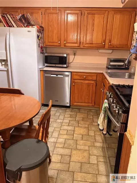 Kitchen - 5 Meyer Rd, Edison, NJ 08817 photo 1 of 2