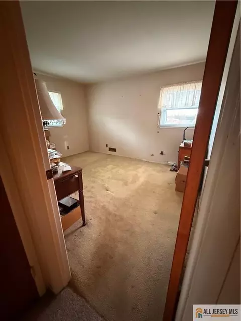Bedroom - 5 Meyer Rd, Edison, NJ 08817 photo 1 of 2