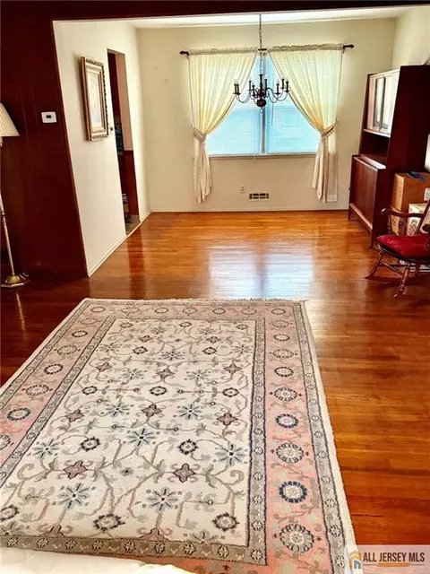 Dining - 5 Meyer Rd, Edison, NJ 08817 photo 3 of 3