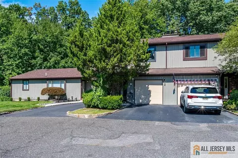 76 Letts Ct #167, Matawan, NJ 07747