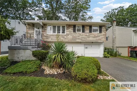 199 E Louis Pl, Iselin, NJ 08830