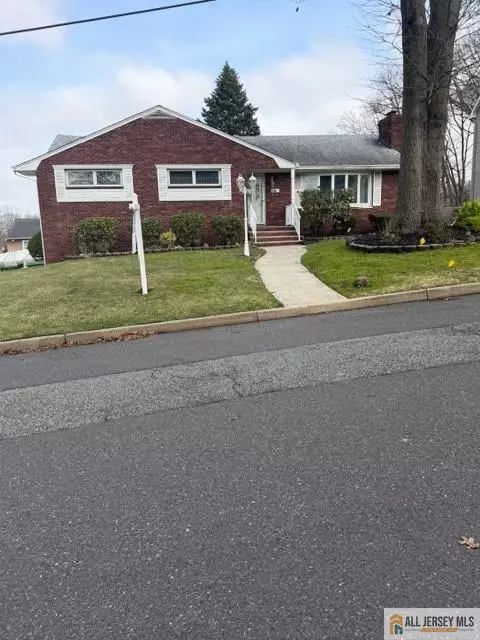 54 Price St, Sayreville, NJ 08872