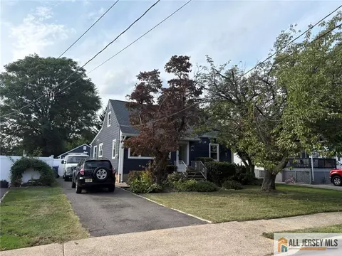 855 Newton St, North Brunswick, NJ 08902