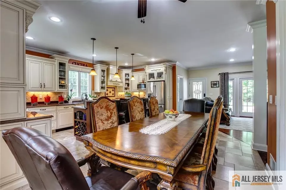 Dining - 21 Fern Rd, East Brunswick, NJ 08816 photo 4 of 4