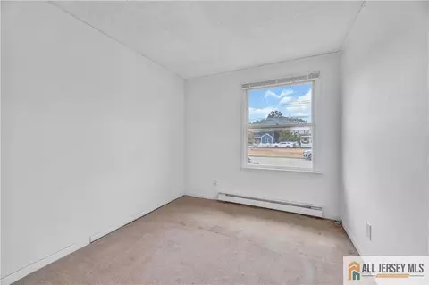 27 Railroad Ave, Helmetta, NJ 08828 photo 19