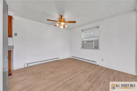 27 Railroad Ave, Helmetta, NJ 08828 photo 7