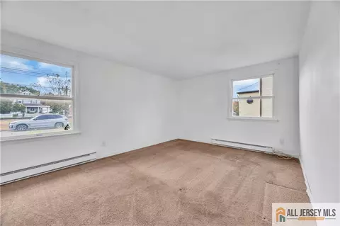 27 Railroad Ave, Helmetta, NJ 08828 photo 22