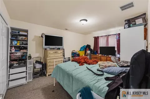 Bedroom - 643 Drake Ave, Middlesex, NJ 08846 photo 4 of 5