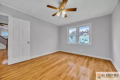 34 Maple Ave, Edison, NJ 08837 photo 11