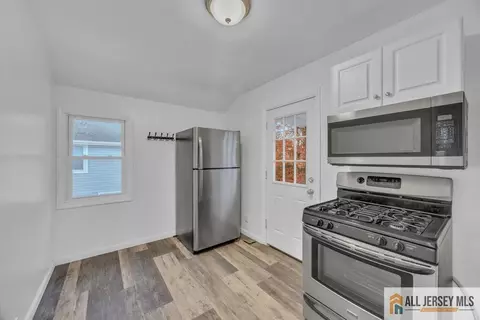 34 Maple Ave, Edison, NJ 08837 photo 13