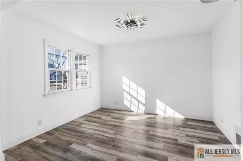 408 Fairview Ave, Middlesex, NJ 08846 photo 7
